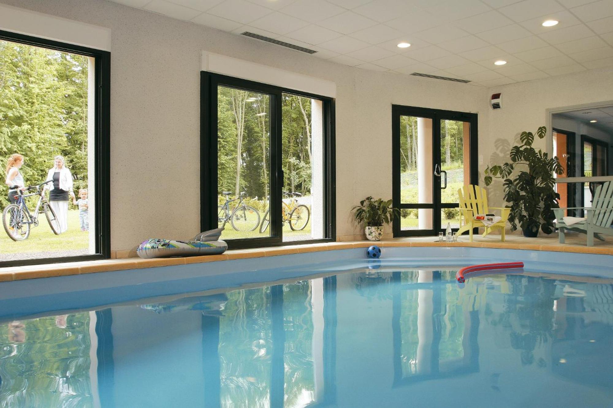 Logis Hotel - Restaurant Le Tulipier Vienne-le-Chateau Экстерьер фото